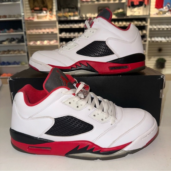 Nike Air Jordan Retro Low White Fire Red Black 819171-101 Mens